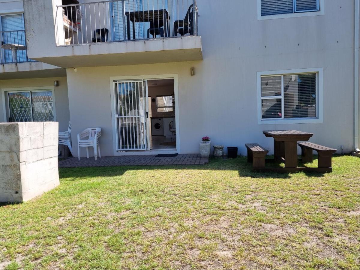 Modern Apartment Close To Kite Beach Langebaan Exteriör bild
