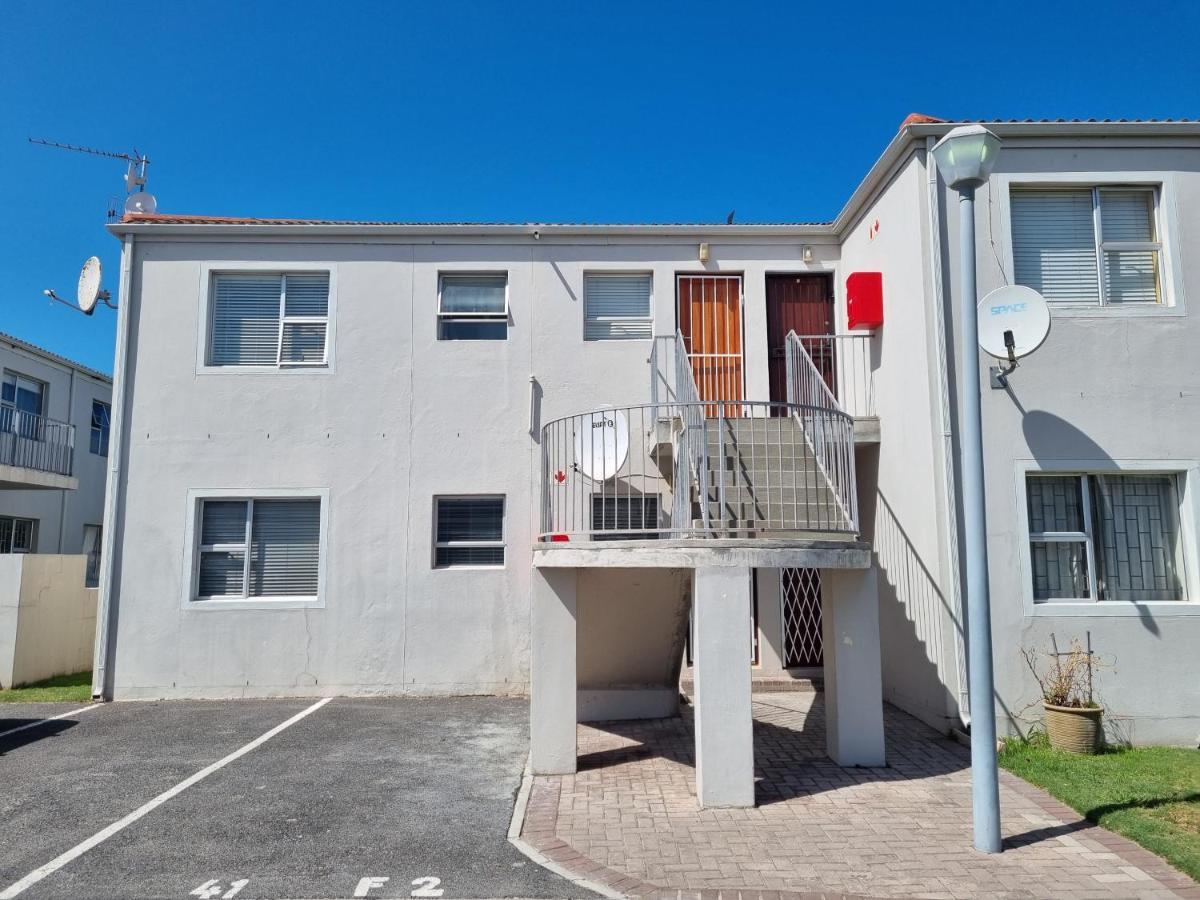 Modern Apartment Close To Kite Beach Langebaan Exteriör bild